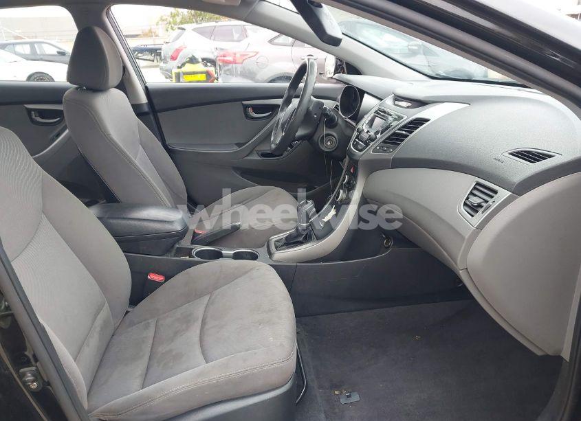 Photo 5 of 2016 Hyundai Elantra SE (VIN KMHDH4AE6GU490826)