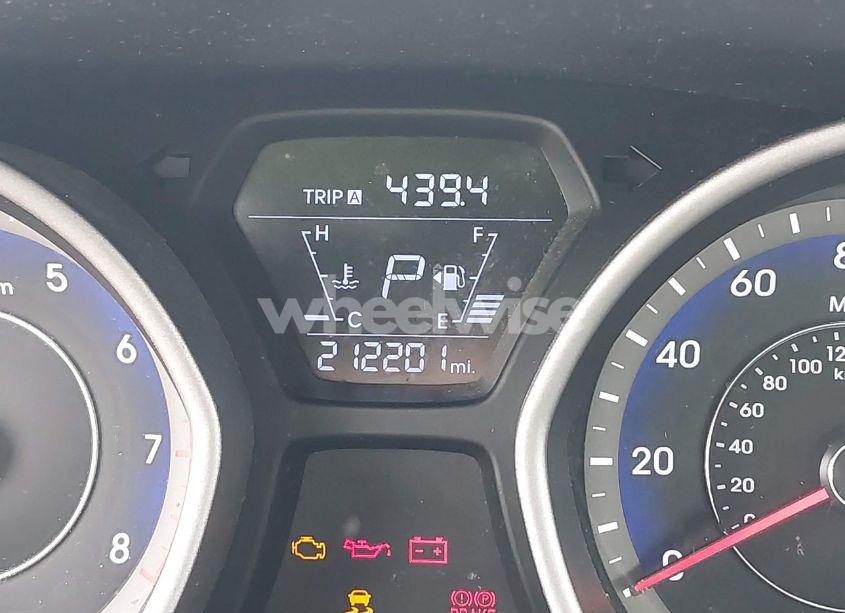 Photo 7 of 2016 Hyundai Elantra SE (VIN KMHDH4AE6GU490826)