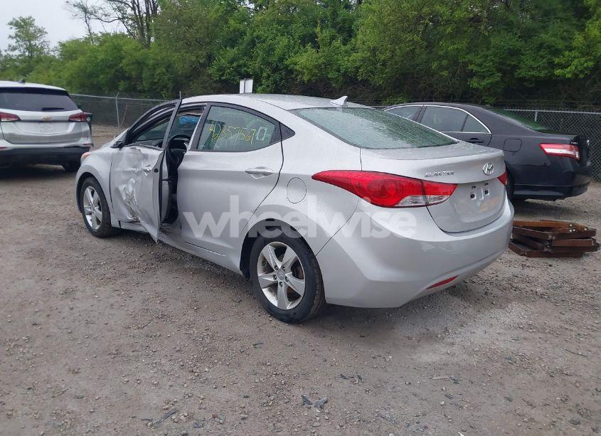 Photo 3 of 2013 Hyundai Elantra GLS (VIN KMHDH4AE7DU719235)