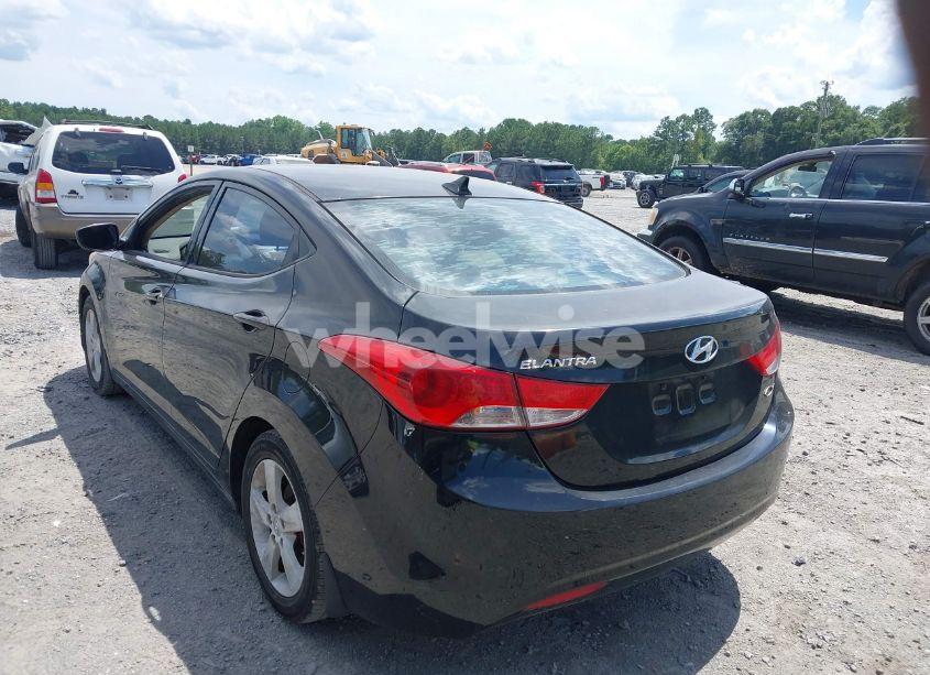 Photo 3 of 2013 Hyundai Elantra GLS (VIN KMHDH4AE7DU870415)