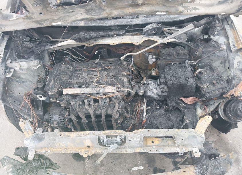 Photo 10 of 2013 Hyundai Elantra GLS (VIN KMHDH4AE7DU935683)