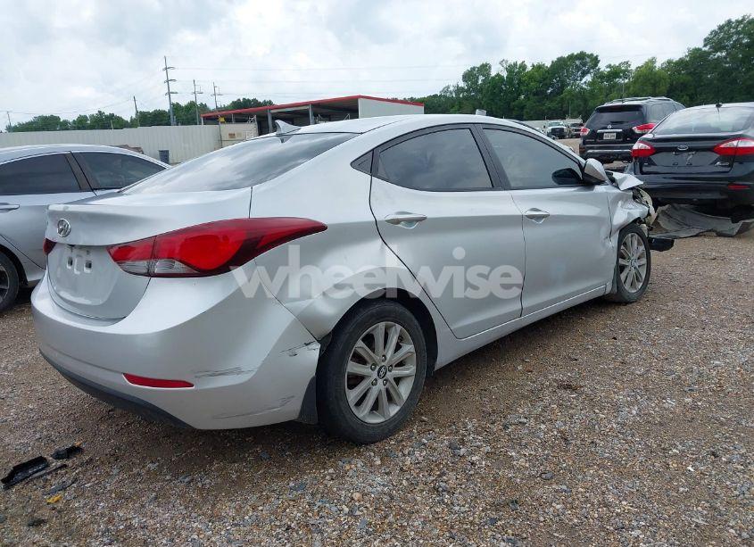 Photo 4 of 2014 Hyundai Elantra SE (VIN KMHDH4AE7EU147889)