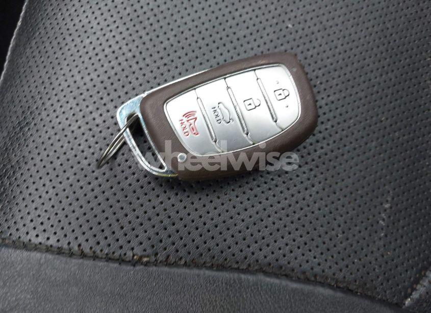 Photo 11 of 2016 Hyundai Elantra LIMITED (VIN KMHDH4AE7GU589302)