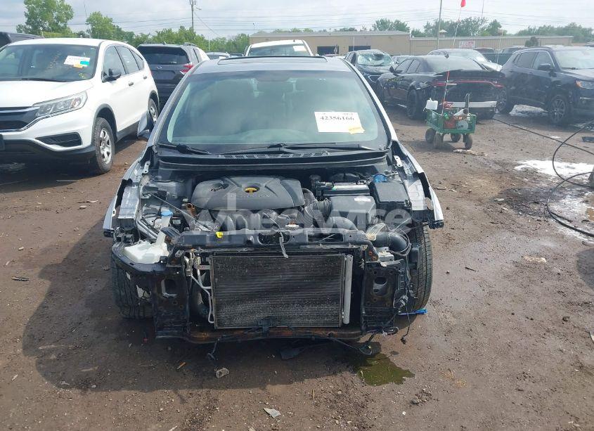 Photo 13 of 2012 Hyundai Elantra LIMITED (ULSAN PLANT) (VIN KMHDH4AE8CU373419)