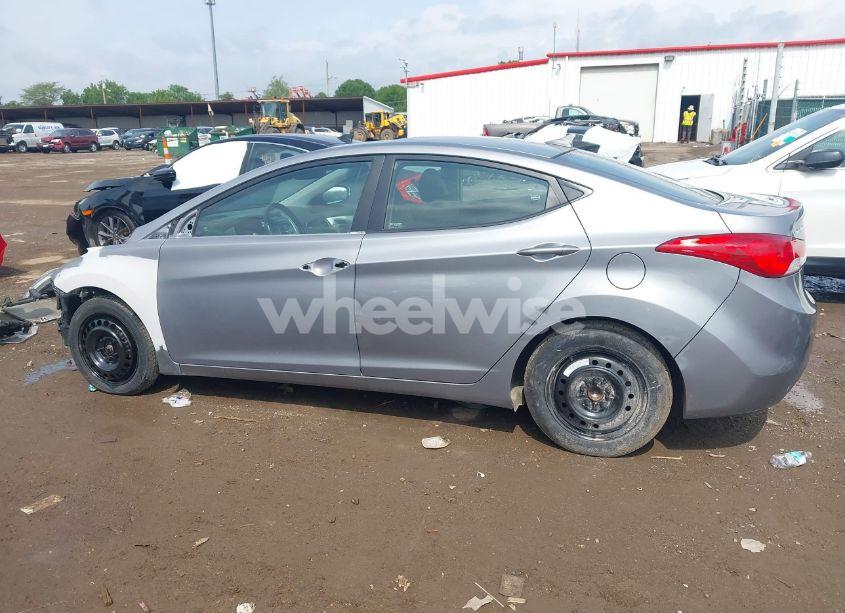 Photo 15 of 2012 Hyundai Elantra LIMITED (ULSAN PLANT) (VIN KMHDH4AE8CU373419)