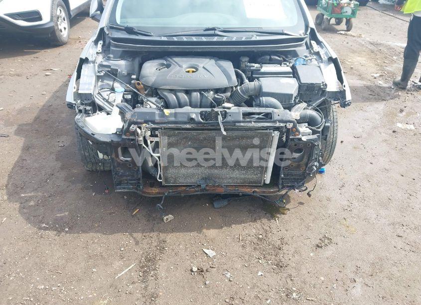 Photo 6 of 2012 Hyundai Elantra LIMITED (ULSAN PLANT) (VIN KMHDH4AE8CU373419)