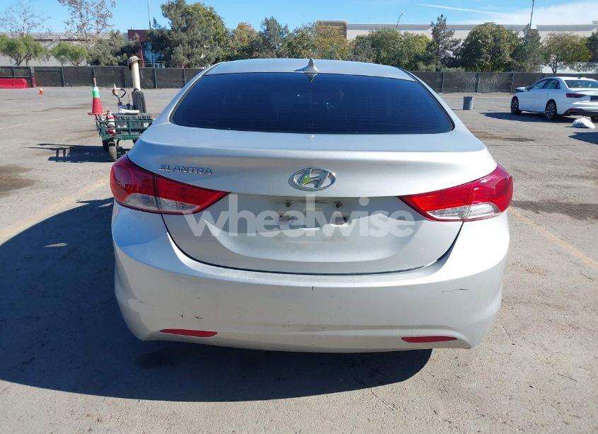 Photo 16 of 2013 Hyundai Elantra GLS (VIN KMHDH4AE8DU002942)