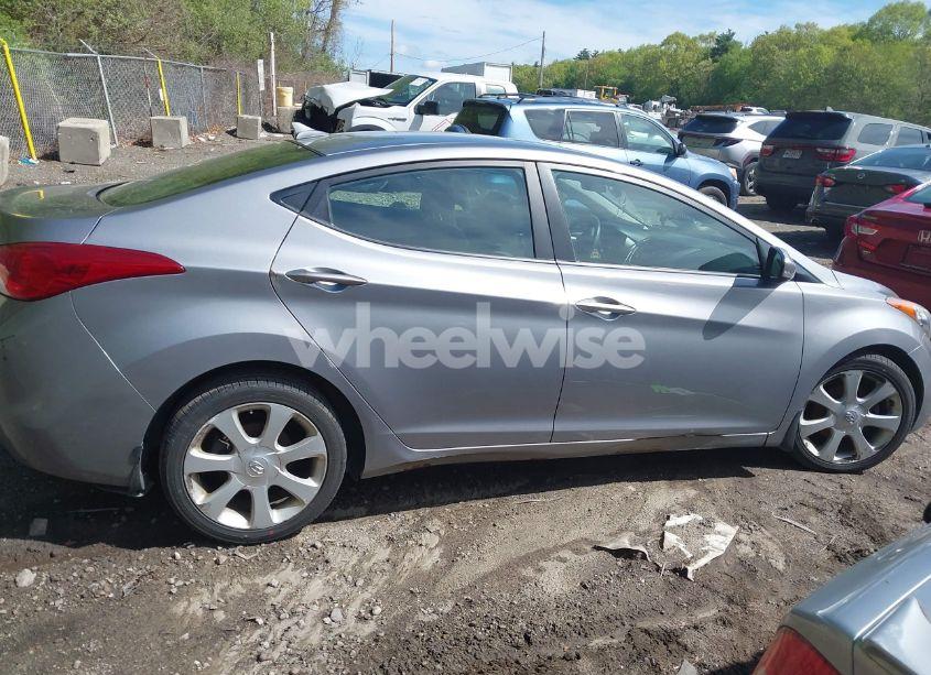 Photo 13 of 2013 Hyundai Elantra LIMITED (VIN KMHDH4AE8DU536524)