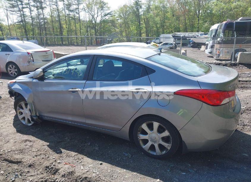 Photo 3 of 2013 Hyundai Elantra LIMITED (VIN KMHDH4AE8DU536524)