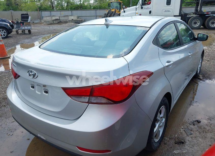 Photo 4 of 2014 Hyundai Elantra SE (VIN KMHDH4AE8EU172798)