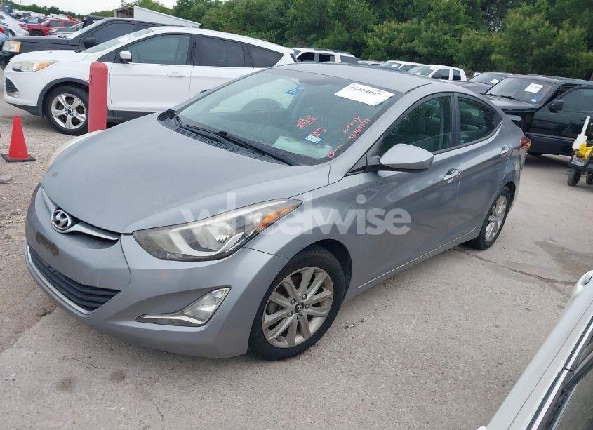 Photo 2 of 2015 Hyundai Elantra SE (VIN KMHDH4AE8FU235531)