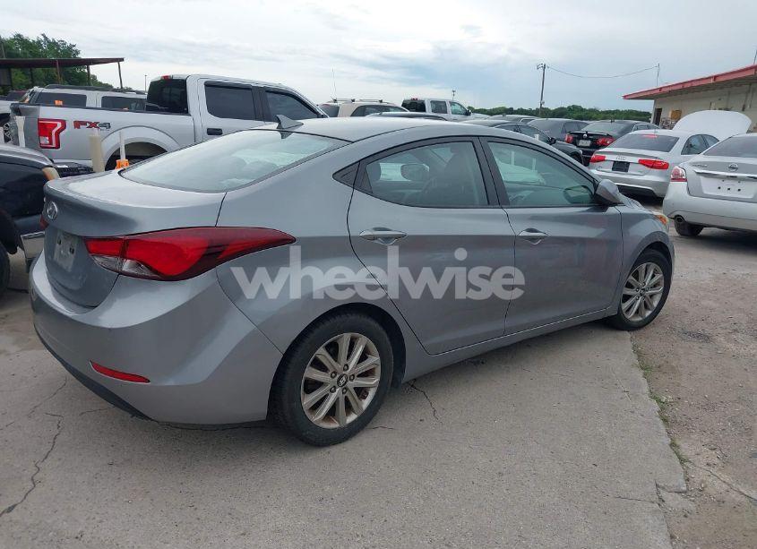 Photo 4 of 2015 Hyundai Elantra SE (VIN KMHDH4AE8FU235531)