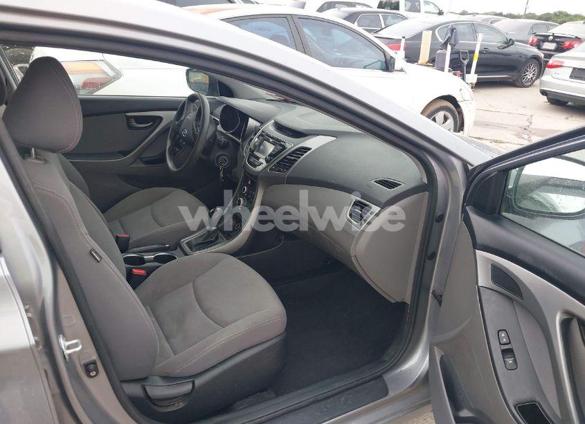 Photo 5 of 2015 Hyundai Elantra SE (VIN KMHDH4AE8FU235531)