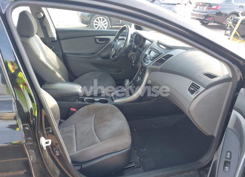 Photo 5 of 2015 Hyundai Elantra SE (VIN KMHDH4AE8FU415625)