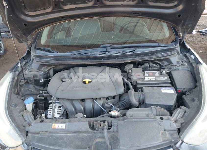 Photo 10 of 2015 Hyundai Elantra SE (VIN KMHDH4AE8FU454697)