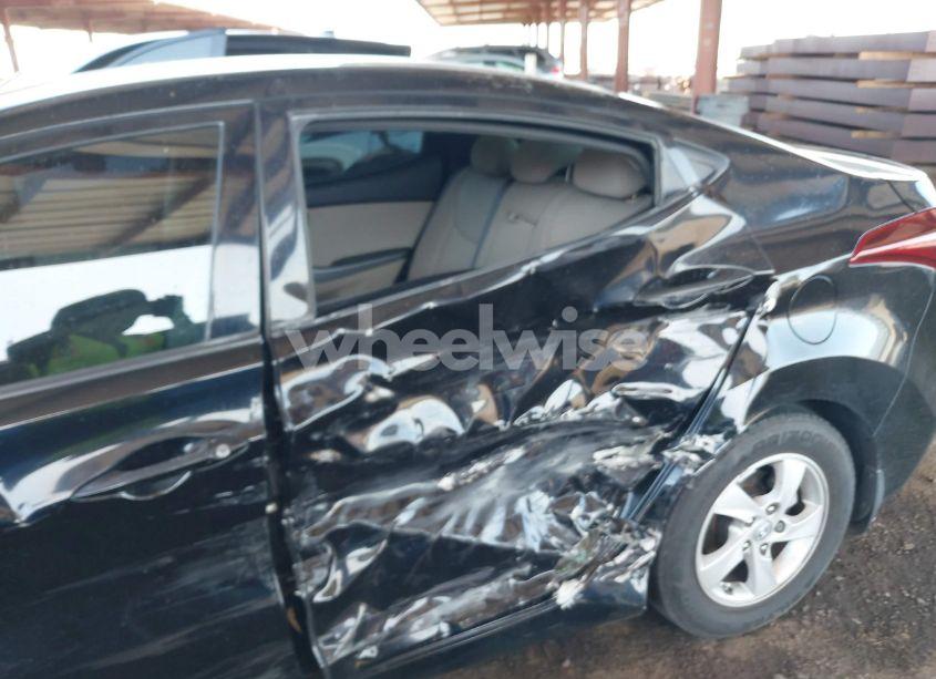 Photo 6 of 2015 Hyundai Elantra SE (VIN KMHDH4AE8FU454697)