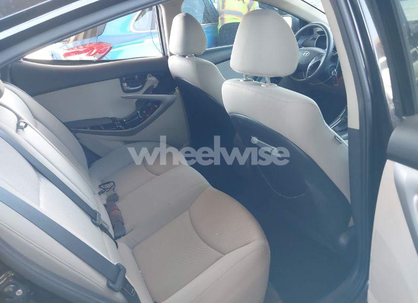 Photo 8 of 2015 Hyundai Elantra SE (VIN KMHDH4AE8FU454697)