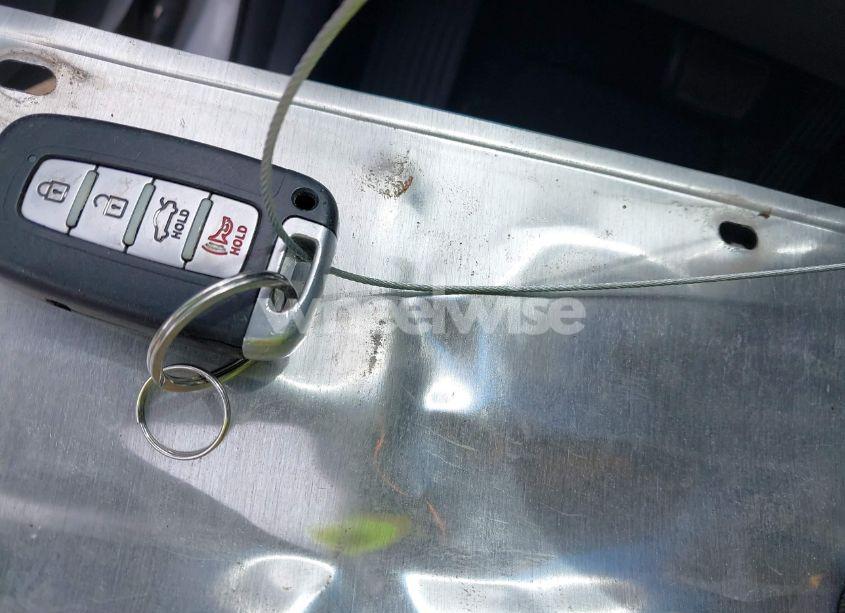 Photo 11 of 2012 Hyundai Elantra LIMITED (ULSAN PLANT) (VIN KMHDH4AE9CU360548)
