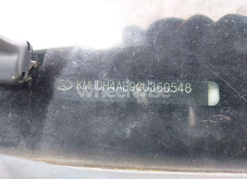Photo 9 of 2012 Hyundai Elantra LIMITED (ULSAN PLANT) (VIN KMHDH4AE9CU360548)