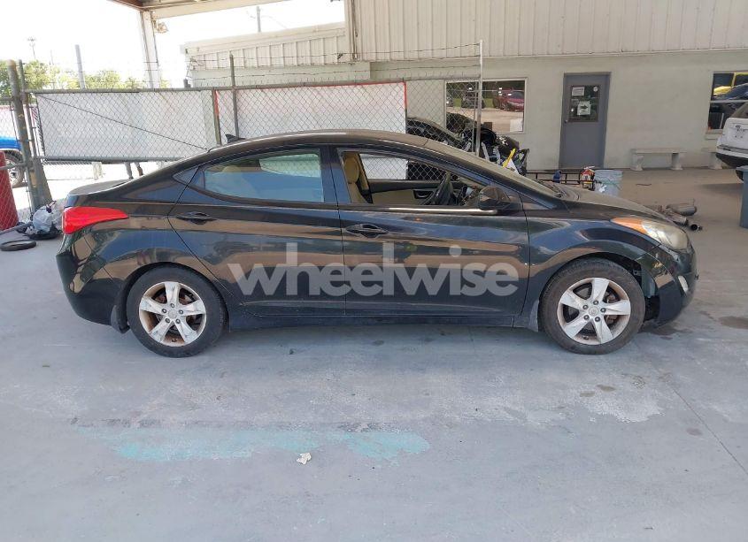 Photo 13 of 2013 Hyundai Elantra GLS (VIN KMHDH4AE9DU664481)