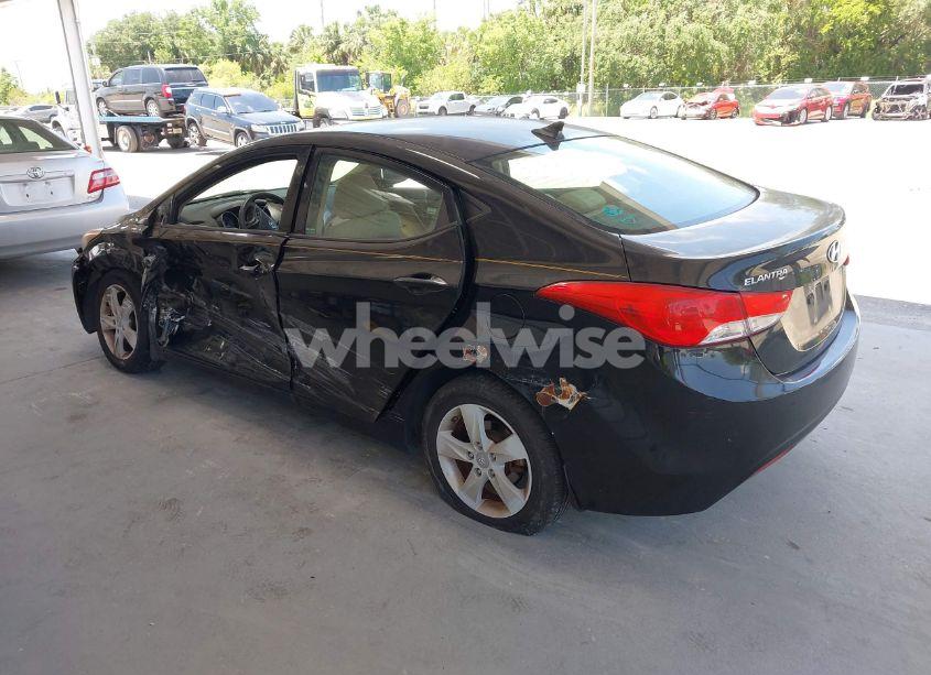 Photo 3 of 2013 Hyundai Elantra GLS (VIN KMHDH4AE9DU664481)