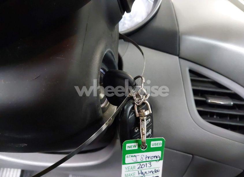 Photo 11 of 2013 Hyundai Elantra GLS (VIN KMHDH4AE9DU773006)