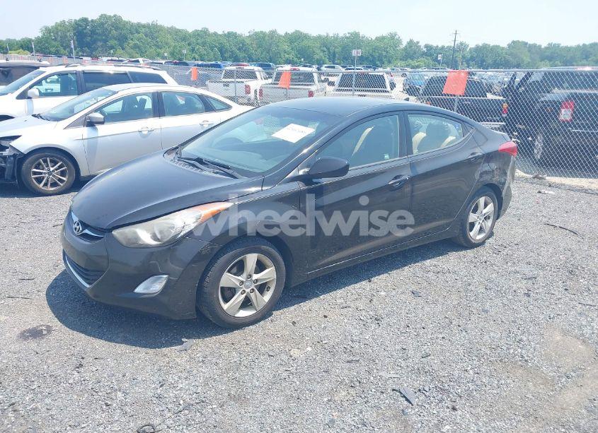 Photo 2 of 2013 Hyundai Elantra GLS (VIN KMHDH4AE9DU795698)