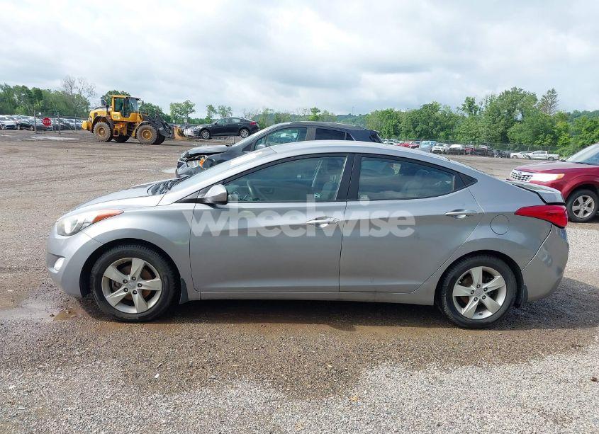 Photo 14 of 2013 Hyundai Elantra GLS (VIN KMHDH4AE9DU939699)