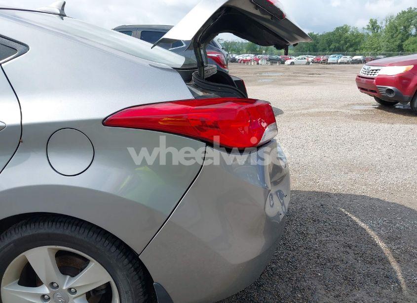 Photo 18 of 2013 Hyundai Elantra GLS (VIN KMHDH4AE9DU939699)