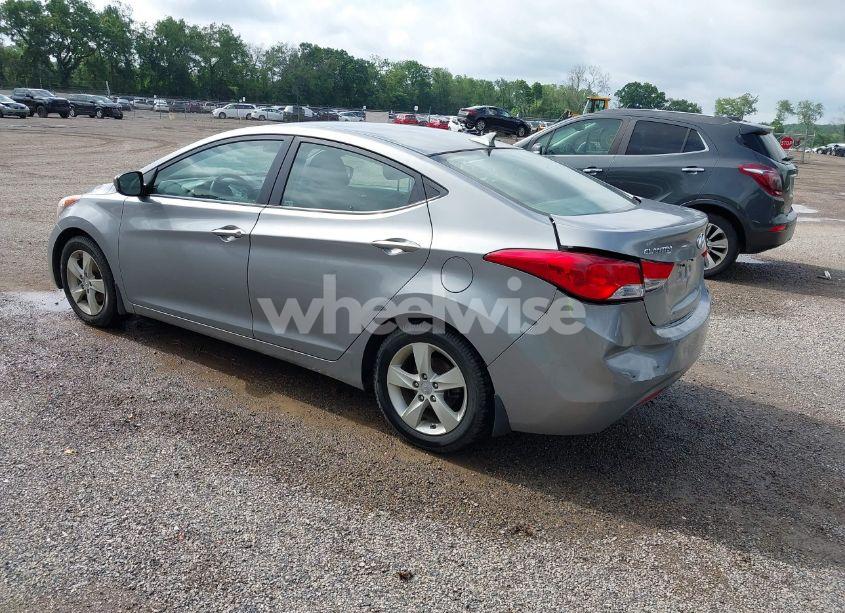 Photo 3 of 2013 Hyundai Elantra GLS (VIN KMHDH4AE9DU939699)