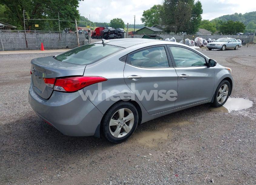 Photo 4 of 2013 Hyundai Elantra GLS (VIN KMHDH4AE9DU939699)
