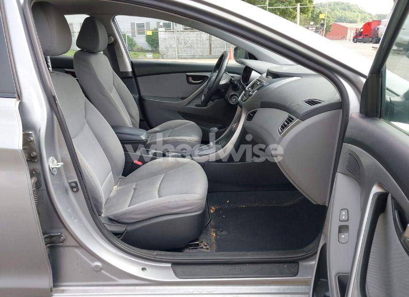 Photo 5 of 2013 Hyundai Elantra GLS (VIN KMHDH4AE9DU939699)