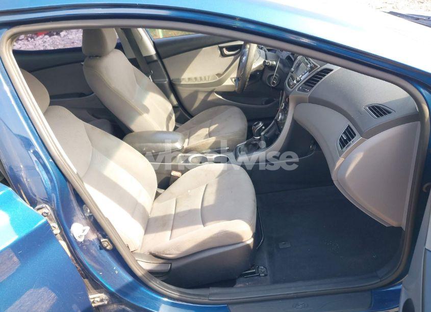 Photo 5 of 2014 Hyundai Elantra SE (VIN KMHDH4AE9EU042173)