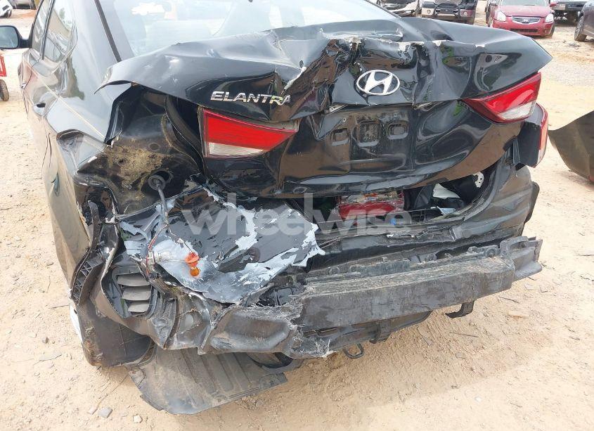 Photo 6 of 2016 Hyundai Elantra SE (VIN KMHDH4AE9GU628276)