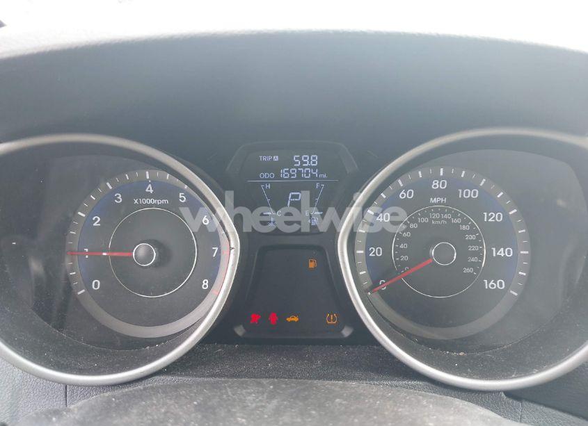 Photo 7 of 2012 Hyundai Elantra LIMITED (ULSAN PLANT) (VIN KMHDH4AEXCU268543)