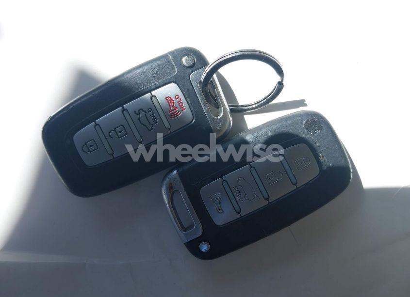 Photo 11 of 2012 Hyundai Elantra LIMITED (ULSAN PLANT) (VIN KMHDH4AEXCU364463)