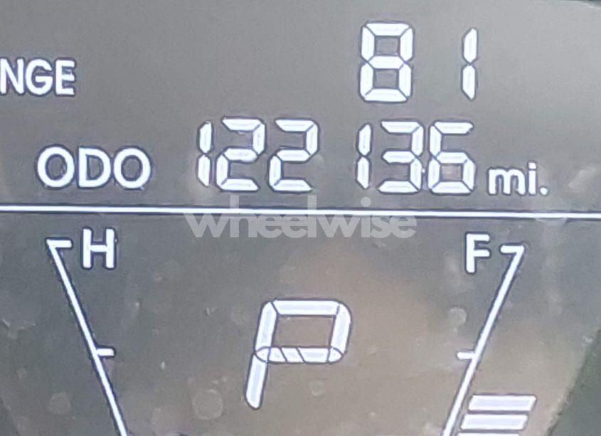 Photo 15 of 2012 Hyundai Elantra LIMITED (ULSAN PLANT) (VIN KMHDH4AEXCU364463)