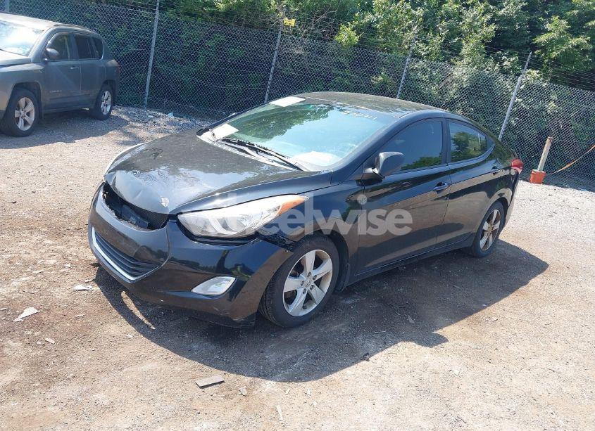 Photo 2 of 2013 Hyundai Elantra GLS (VIN KMHDH4AEXDU530711)