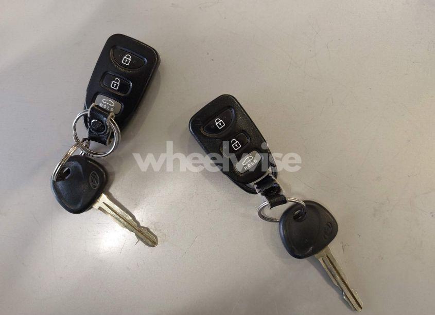 Photo 11 of 2013 Hyundai Elantra GLS (VIN KMHDH4AEXDU678261)