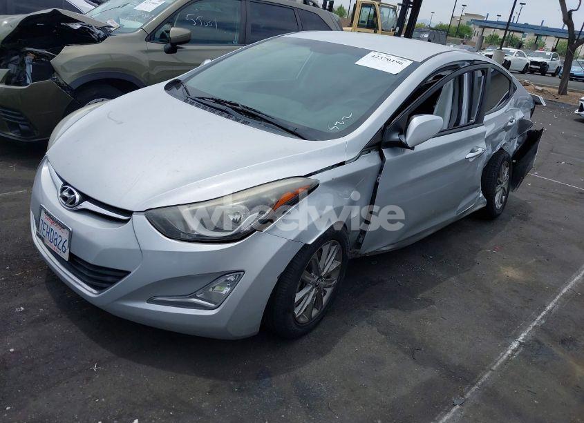 Photo 2 of 2014 Hyundai Elantra SE (VIN KMHDH4AEXEU084013)