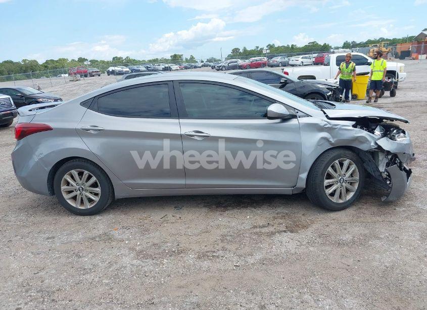 Photo 13 of 2014 Hyundai Elantra SE (VIN KMHDH4AEXEU158997)