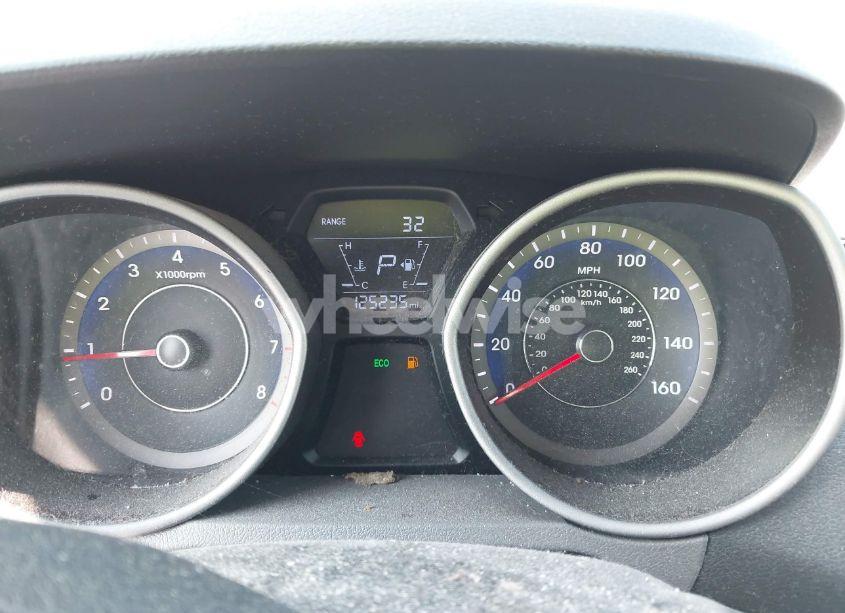 Photo 7 of 2016 Hyundai Elantra SE (VIN KMHDH4AEXGU545603)