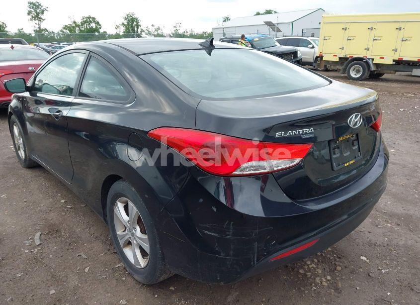 Photo 3 of 2013 Hyundai Elantra GS (VIN KMHDH6AE5DU005650)