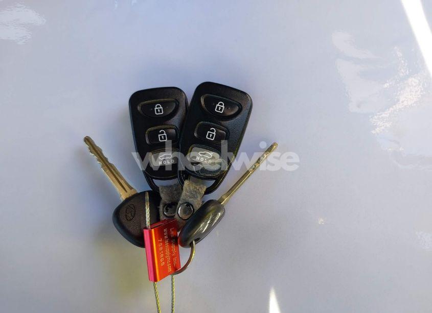 Photo 11 of 2013 Hyundai Elantra GS (VIN KMHDH6AE7DU017105)