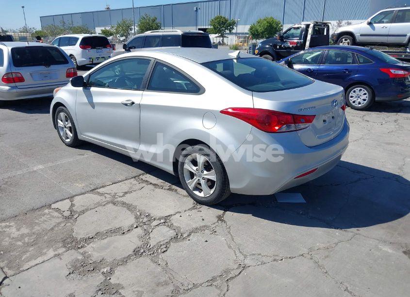 Photo 3 of 2013 Hyundai Elantra GS (VIN KMHDH6AE7DU017105)