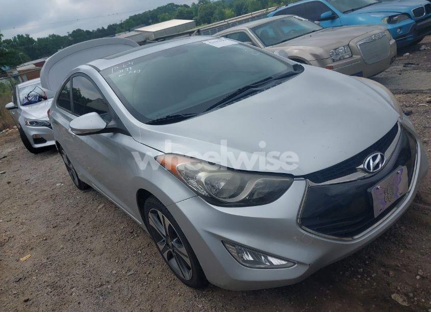 2013 Hyundai Elantra SE (VIN KMHDH6AE9DU002802) main photo