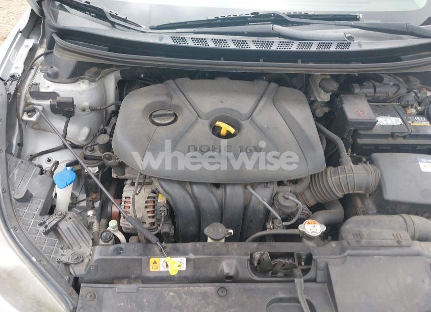 Photo 10 of 2013 Hyundai Elantra SE (VIN KMHDH6AE9DU002802)