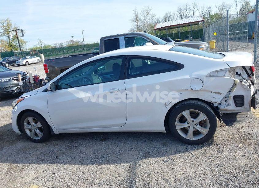 Photo 15 of 2013 Hyundai Elantra GS (VIN KMHDH6AE9DU012858)
