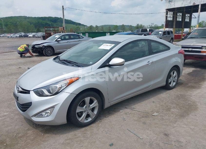 Photo 2 of 2013 Hyundai Elantra GS (VIN KMHDH6AEXDU002646)