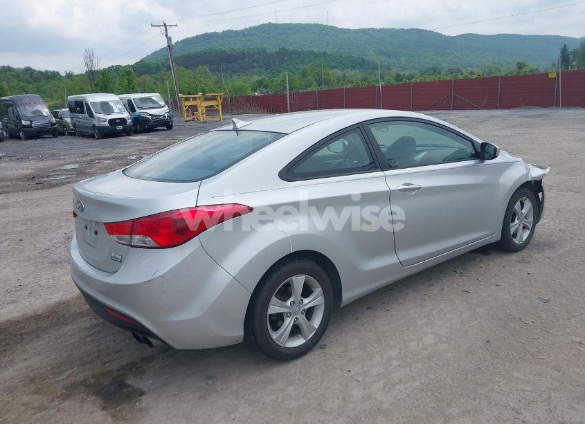 Photo 4 of 2013 Hyundai Elantra GS (VIN KMHDH6AEXDU002646)